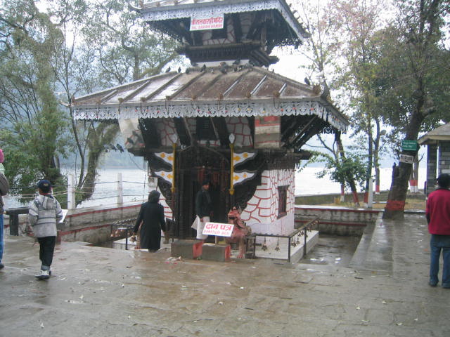 Barahi Mandir, Fewa Taal.JPG